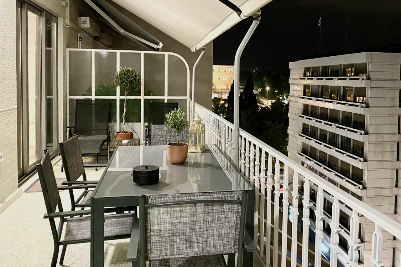 Parthenon And Syntagma Square View Apartment Athene Buitenkant foto