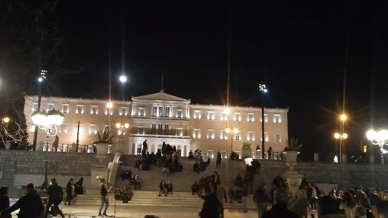 Parthenon And Syntagma Square View Apartment Athene Buitenkant foto