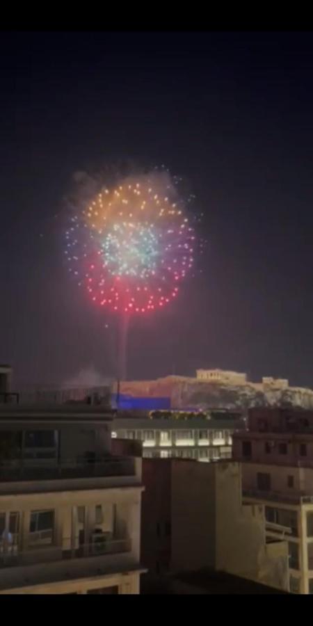 Parthenon And Syntagma Square View Apartment Athene Buitenkant foto