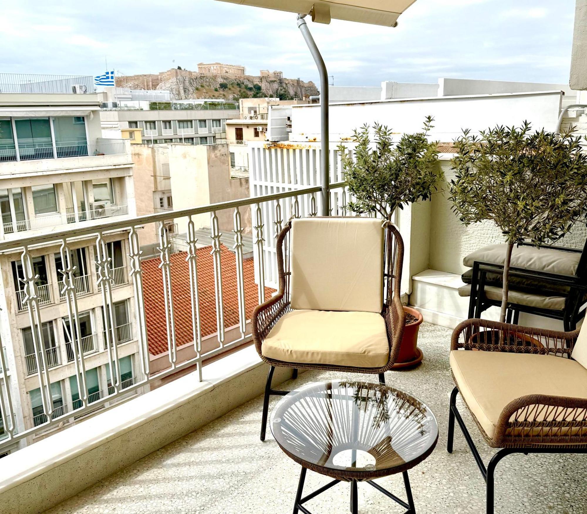 Parthenon And Syntagma Square View Apartment Athene Buitenkant foto
