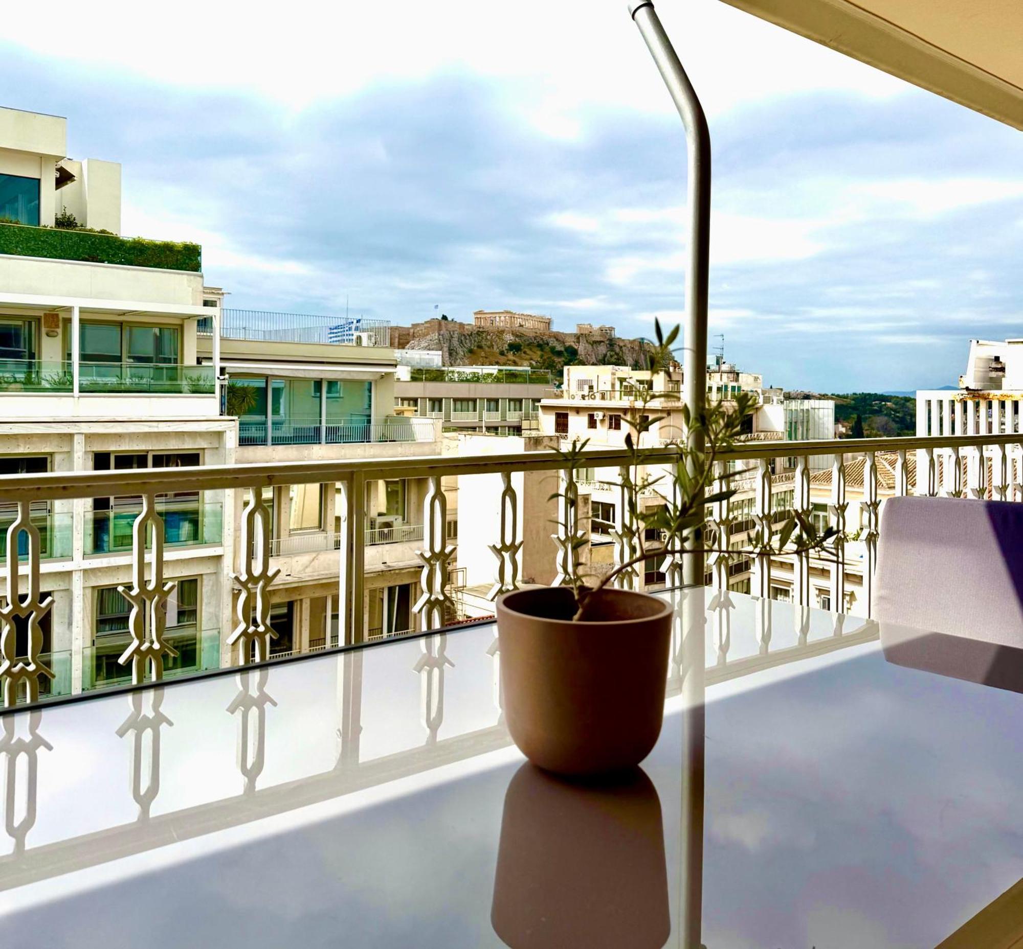 Parthenon And Syntagma Square View Apartment Athene Buitenkant foto